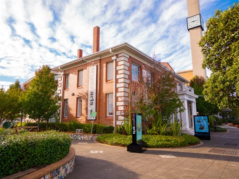 Kingston Arts Centre facade